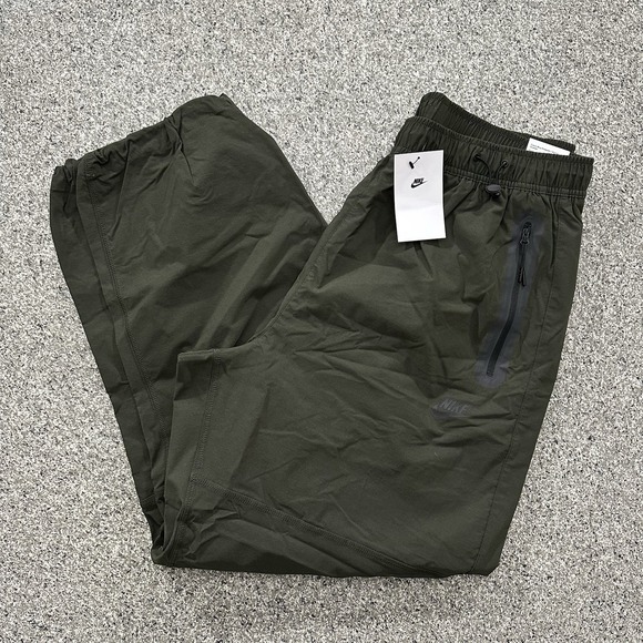 Nike Tech Woven Oversized Pants Mens L Sequoia Green HM7158 356 Wide Leg Nylon